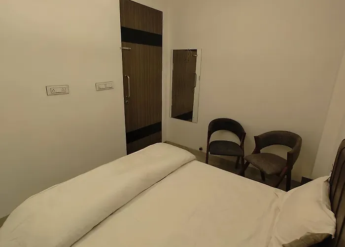 Cozy Stays By Nishansh Jaipur