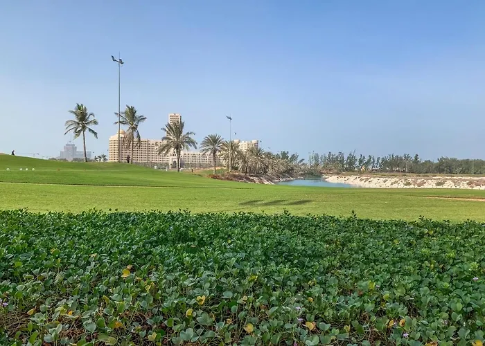 Wake Up To Golf Lagoon Views Ra’s al-Chaima