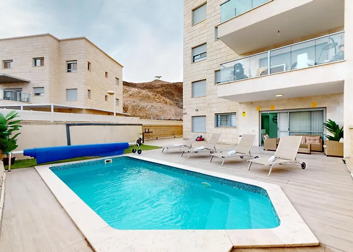 Villa גארדן הבשמים בריכה פרטית מחוממת The Perfume Garden Private Heated Pool Eilat