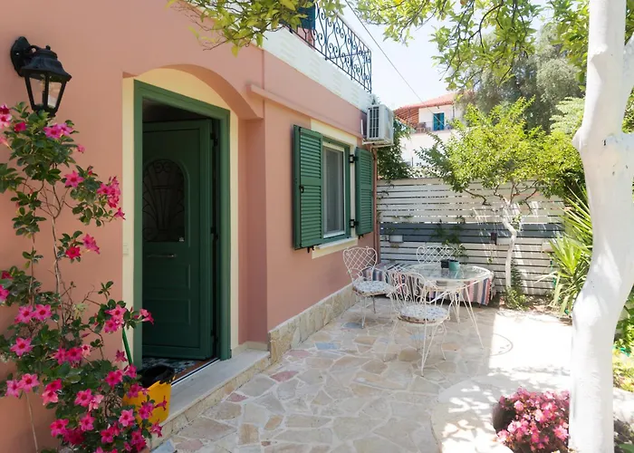 Dimitra'S Garden - Holiday Apartments Parga
