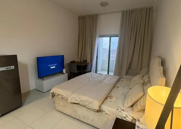 Ferienwohnung Fam Building Smart Tower Adschman
