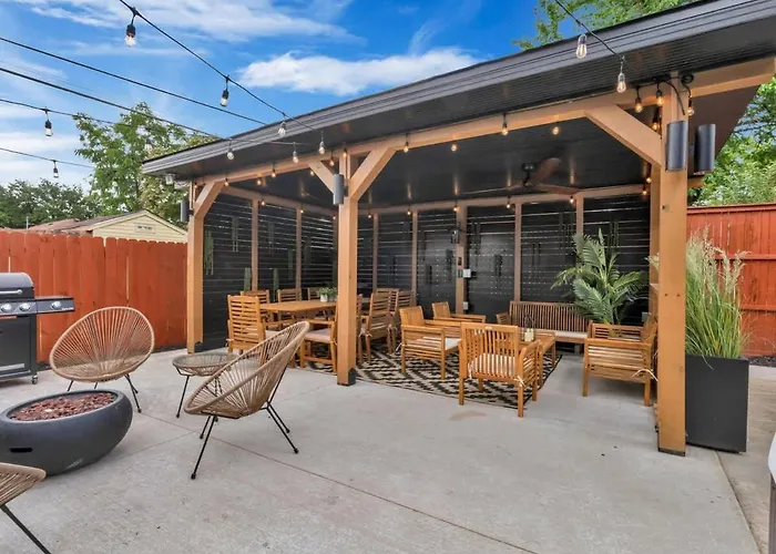 Modern Luxury Minutes From Downtown Dallas
