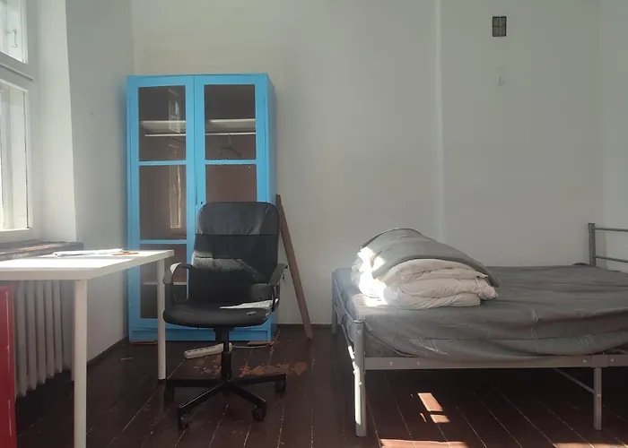 Ferienwohnung White House Warsaw Okecie Cyprysowa 11