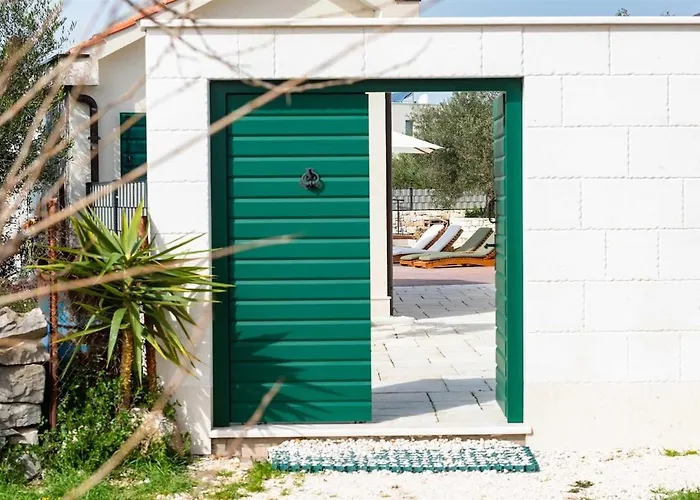 Hidden Gem Villa By Aneo Travel Trogir