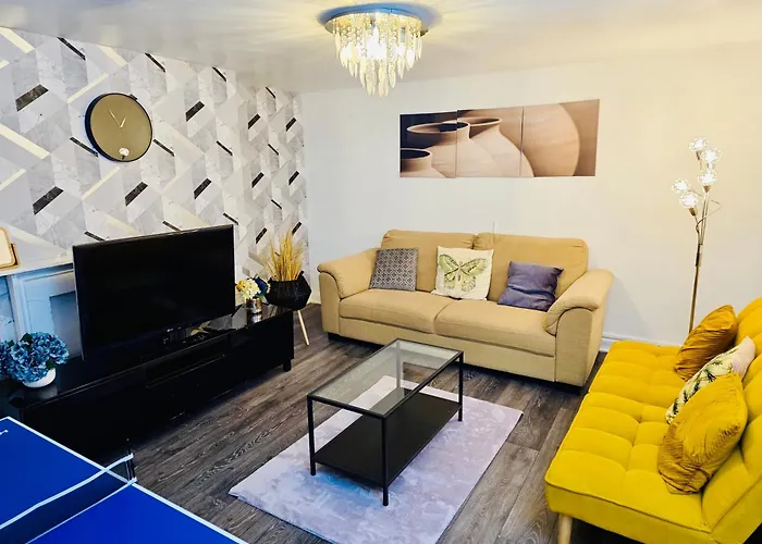 Specious Liverpool Central Apartment