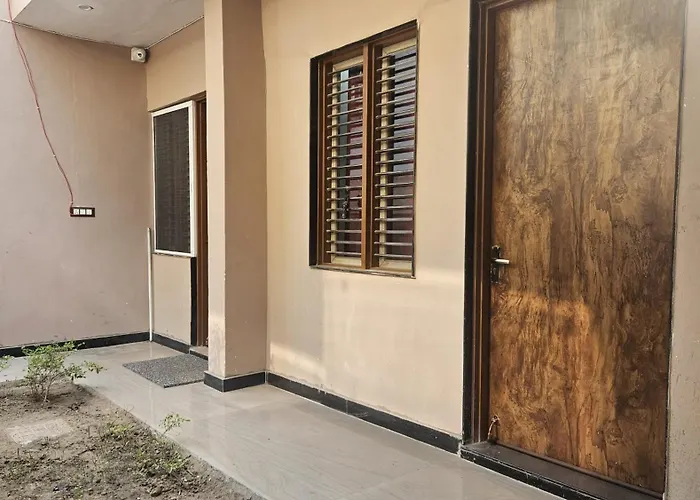 Sukdham Homestays Mathura!