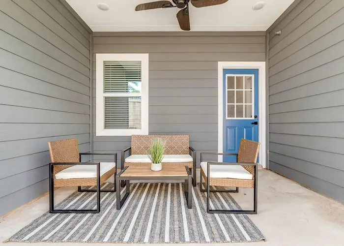 Villa Glam Luxury Lifestyle Within Houston!