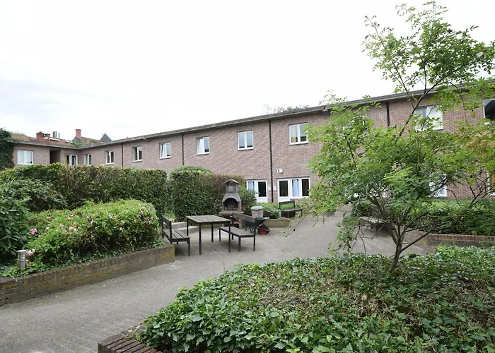 Student Semi-Duplex With Budget Flats Löwen