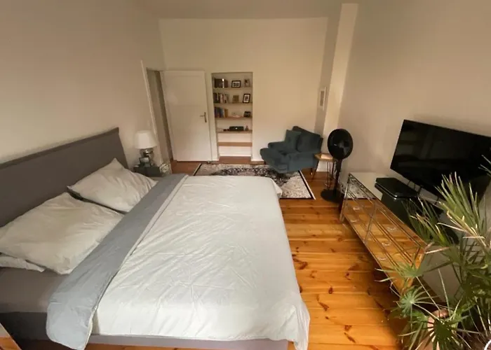 Cosmopolitan Comfort Stylish Flat London