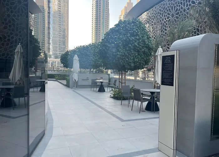 Luxury 1Br With Private Balcony And Infinity Pool Burj Khalifa View Near Dubai Mall