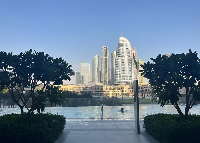 Luxury 1Br With Private Balcony And Infinity Pool Burj Khalifa View Near Dubai Mall