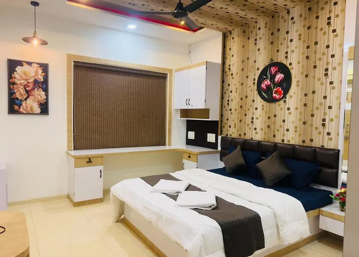The Royal Luxor 3Bhk Villa Pune