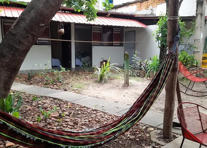 Habitaciones Con Amplio Jardin Y Arboles Frutales En El Centro Tarapoto