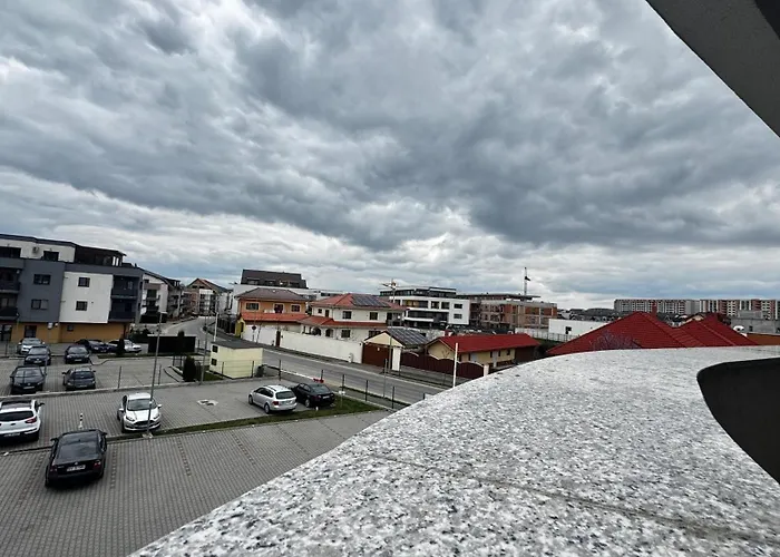 Large Coresi Apartment, Brașov