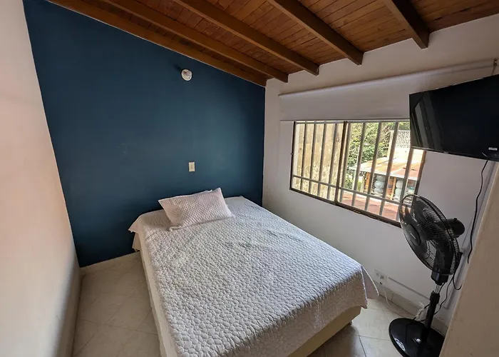 Amplio Apto Con Jacuzzy Terraza 2B 4Hab Laureles Medellín