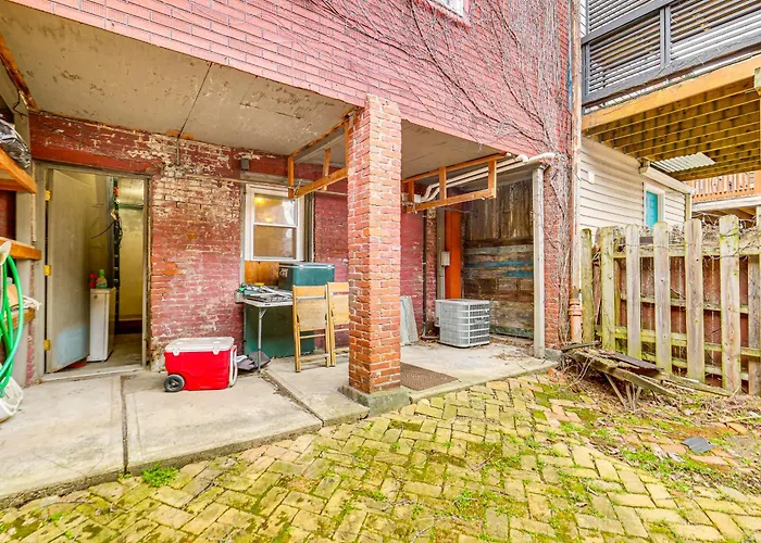 Walkable Studio In The Heart Of Pittsburgh!