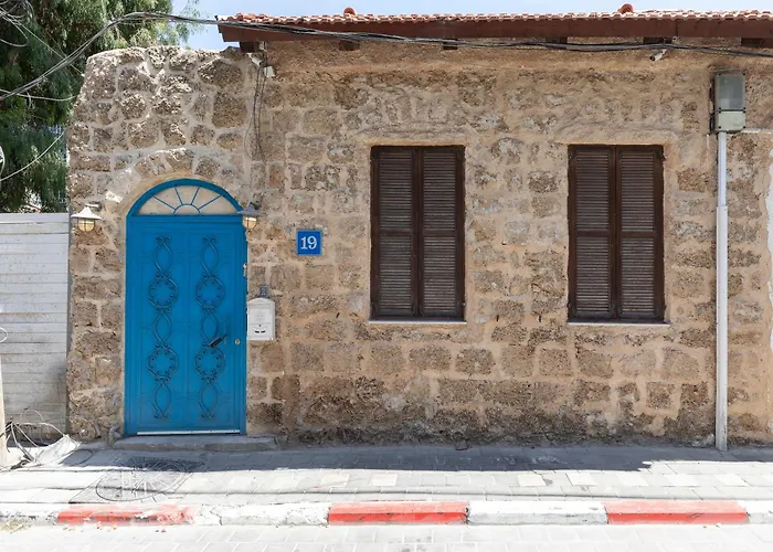 Luxury Villa Steps From The Beach In Neve Tzedek Tel Aviv-Jaffa