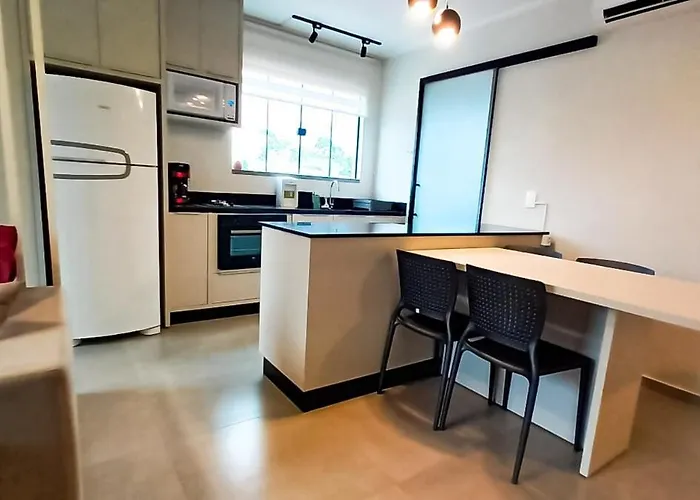 Apartamento A 500Mt Do Mar, Perto Do Beto Carrero, Com Ar Condicionado Piçarras
