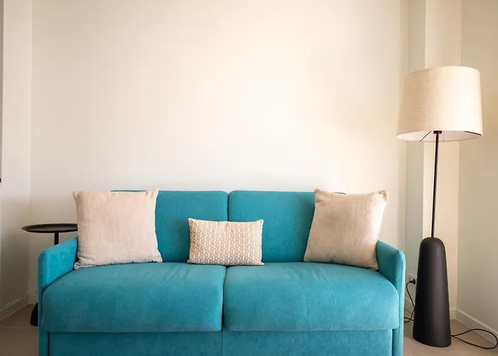 Modern 1-Bedroom Apartment With Sea View On La Croisette Cannes