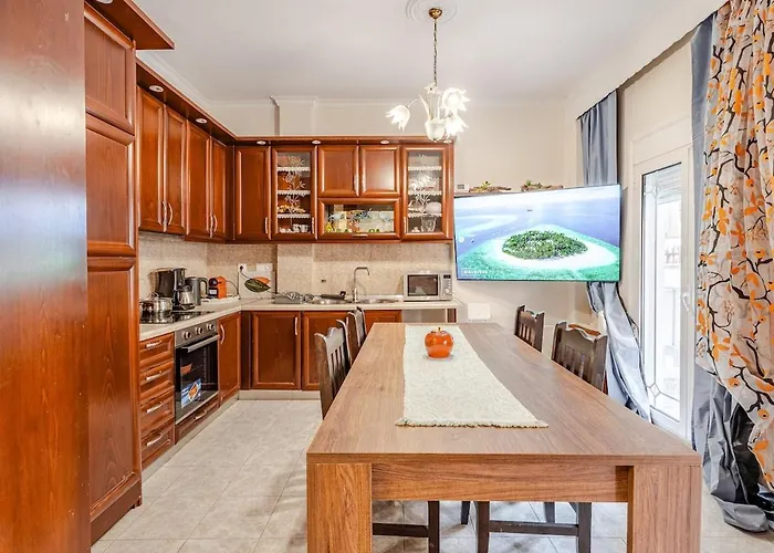 Ferienwohnung Fully Equipped And Family-Friendly With 4K Netflix At Thessaloniki Center