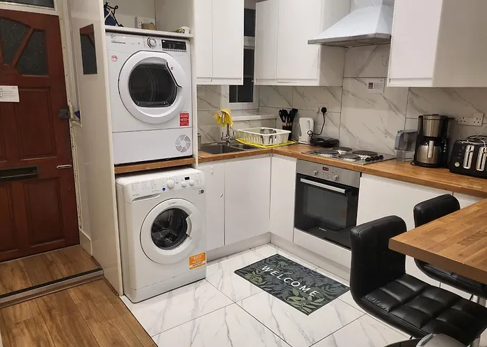 Marvellous Property For 8 People In Battersea - Zone 1, 3 Min Walking From The Main Station London