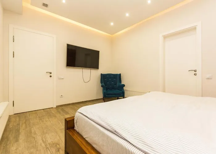 Downtown Panorama- 1 Bedroom With Living Kischinau