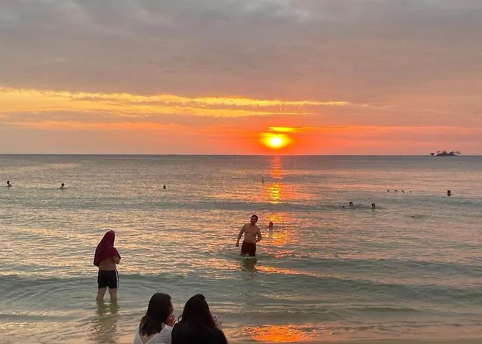 Beach Hotel Grand World Phú Quốc