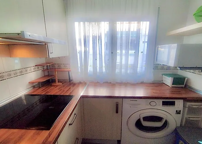 Sol & Beach Apt- Coastal Retreat By The Sea Estepona