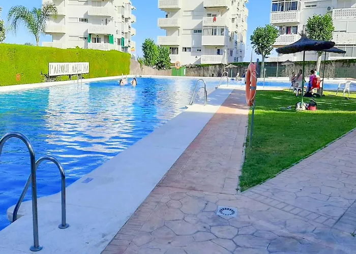 Sol & Beach Apt- Coastal Retreat By The Sea Estepona