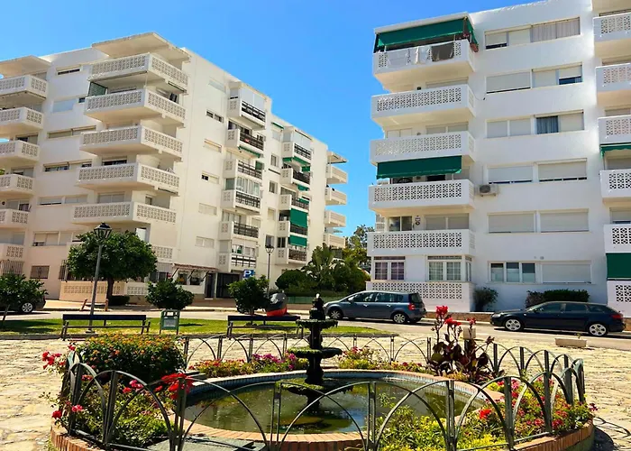 Sol & Beach Apt- Coastal Retreat By The Sea Estepona