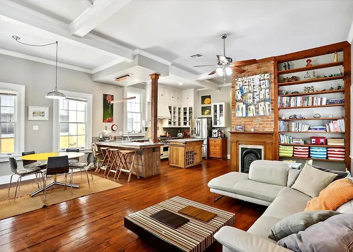 Eclectically Furnished Home In The Heart Of Nola New Orleans