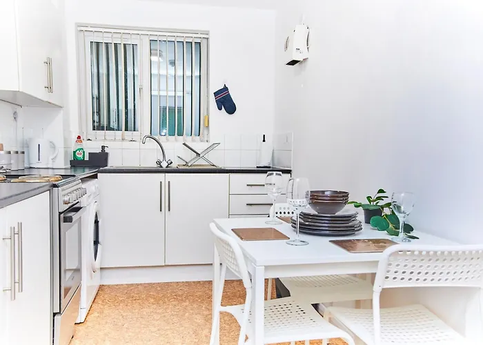 Emerald Excel City Airport O2 Apartment London