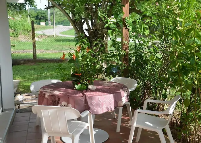 Maison Spacieuse A Les Trois-Ilets Avec Jardin
