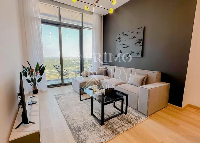 Comfy 1-Bedroom Apartment At Blue Wave - Liwan Dubai