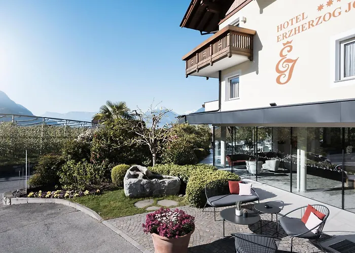 Hotel Erzherzog Johann Schenna