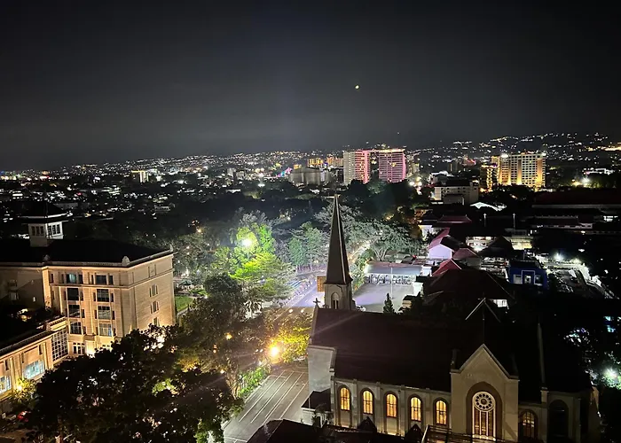 2Br Apt, El Royale Hotel, Braga, City Center Bandung