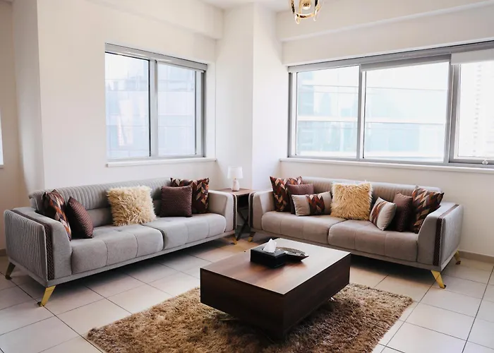 Nivis Find Spacious 3Bhk Near Metro And Burj Khalifa Dubai