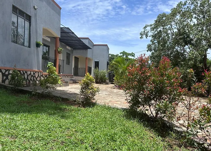 Home Stays By Zulia - Buziga Kampala