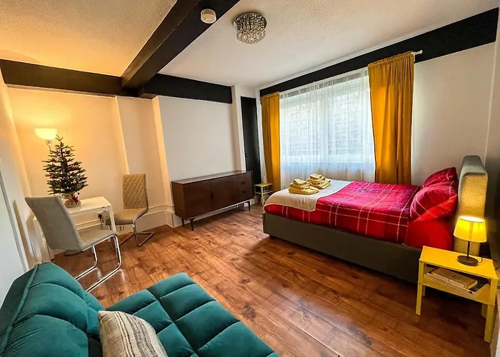 Studio Close To Tower Bridge London