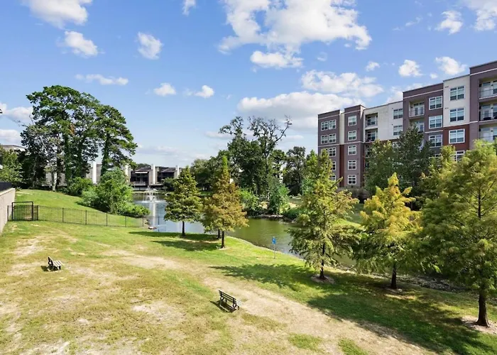 Vargos Longterm Gym Pool 2B2B King Fully Equipped Houston