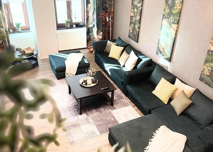 Vok Luxury Home I Tropical Living I 2 Levels Loft Arad