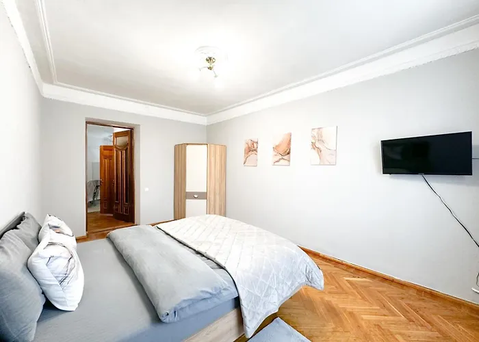 Center 2 Bedrooms Puskin Kischinau