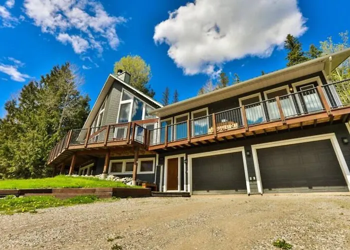 Dog Friendly Home On Ski Hill With Hot Tub By Stayin Fernie