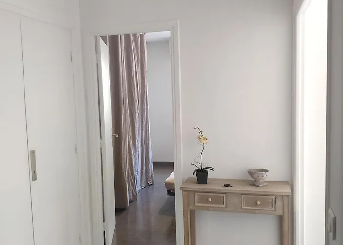 3 Pieces 67M2 Centre Ville Tres Lumineux Et Calme Nizza