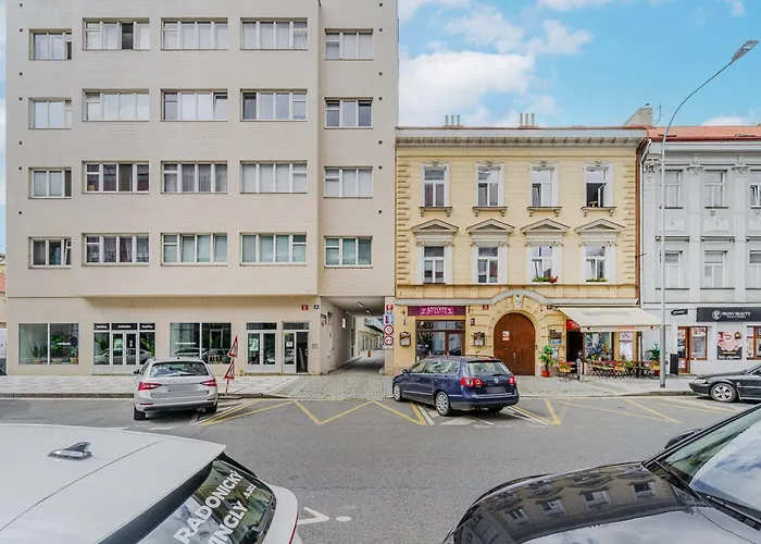 Deluxe Apartments Near Center Prag