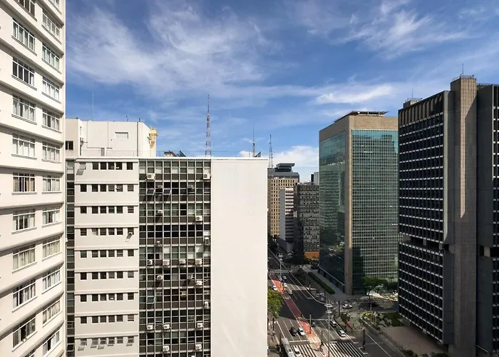 Pa1816 Studio At Av Paulista In Front Of The Masp São Paulo