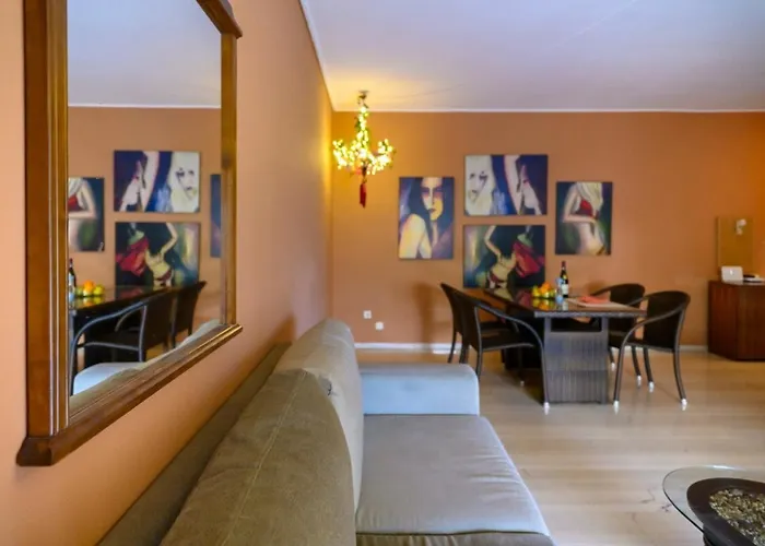 Dorina'S Ath-Seaside Apartment Athen
