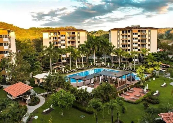 . 5 Min Walking Beach Jaco Apartment