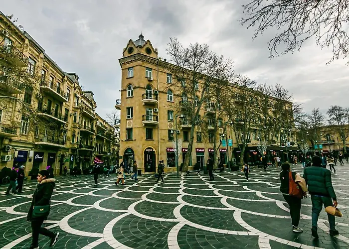 Ferienwohnung Thehouse In The Fountain Square Baku