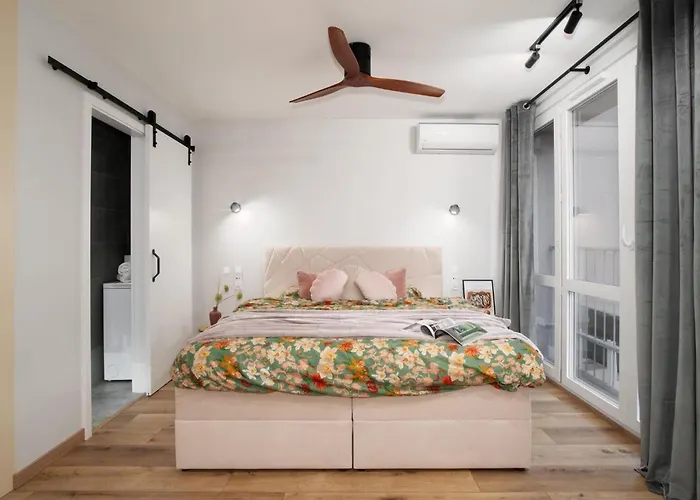 Nowy Swiat Suite Breslau